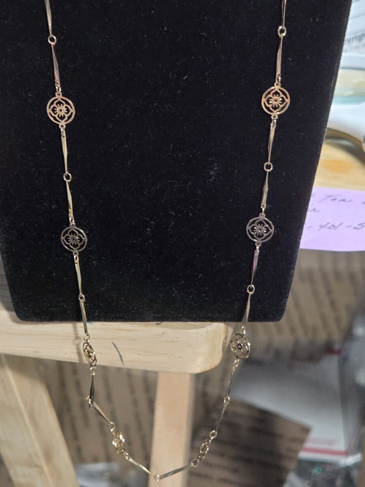 Gold Tone Floral Station Necklace 26″ Twisted Bar Link Delicate Openwork