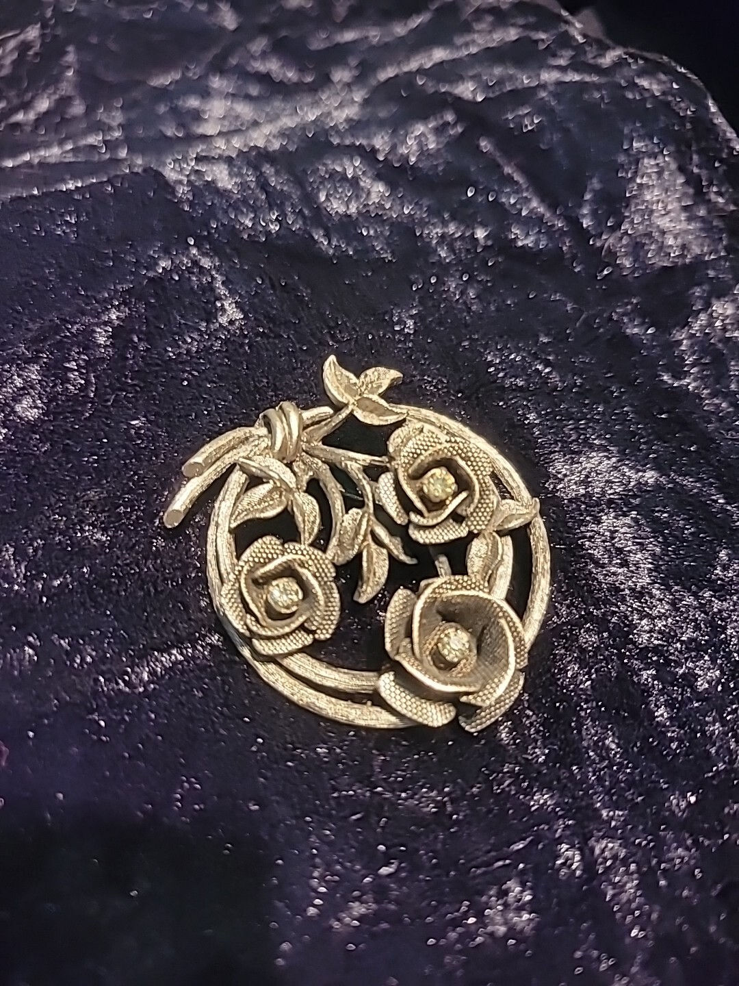 Vintage Womens Brooch Pin Gun Metal Floral Jewelry Costume