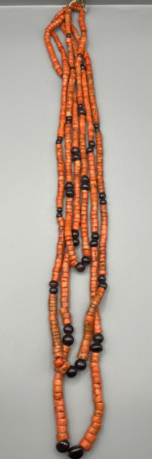 Antique 3-Strand Natural Coral Necklace with Genuine Coral & Black Stone 118 gr