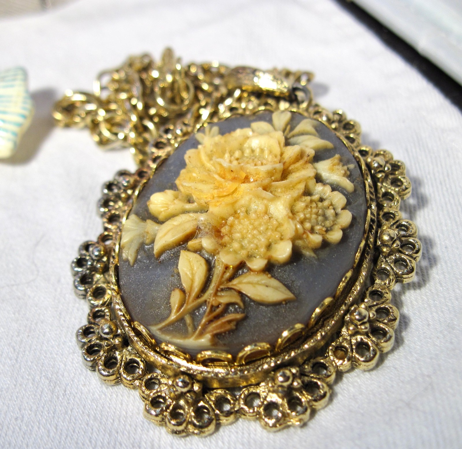 Vintage Costume Jewelry Some Signed – Lot of 21- K977