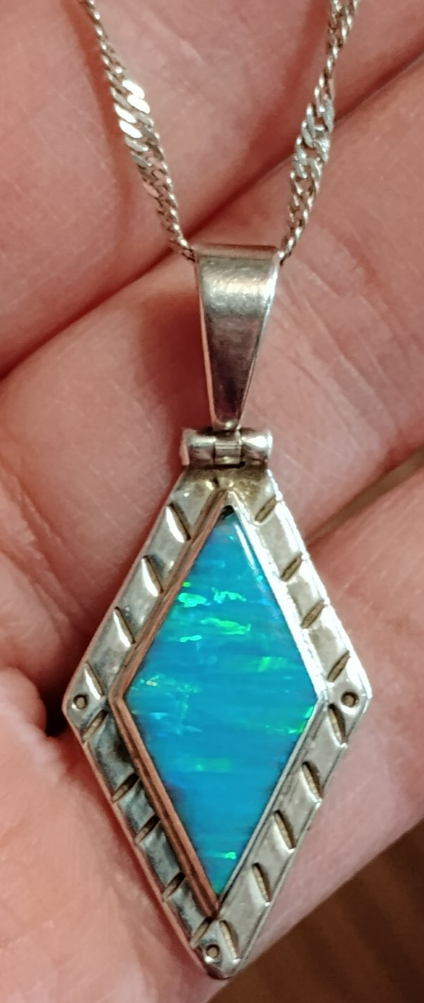Vintage 950 Mexican Silver Narvaez Blue Fire Opal Pendant On Sterling Chain