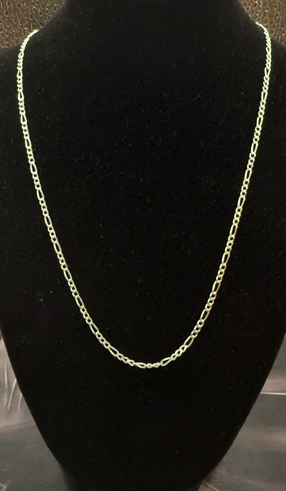 Delightful 925 Sterling Silver Vintage Figaro Chain- 18.75″ – #2023