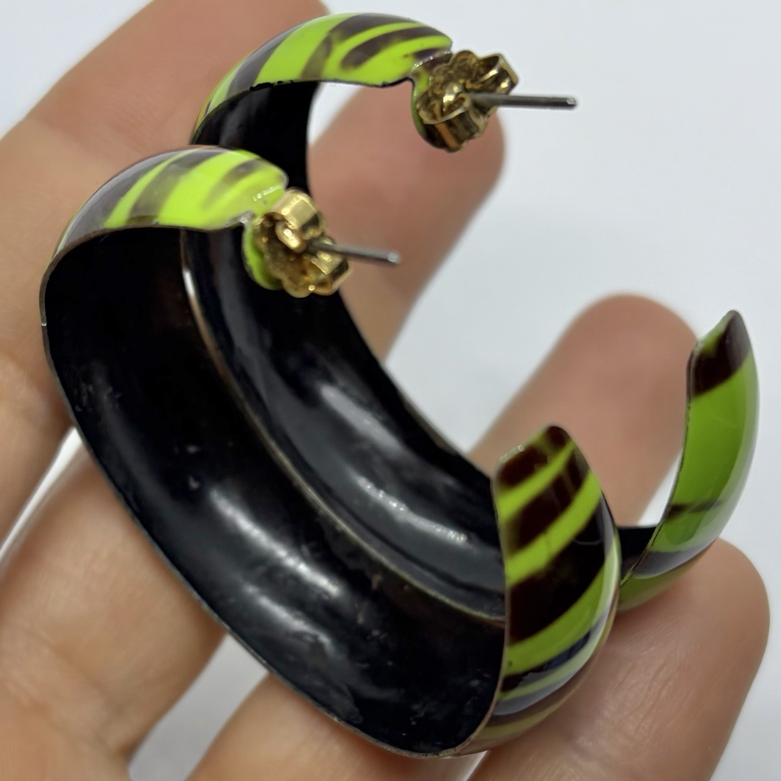 Vtg Big 80s Lime Green Earrings Black Enamel Stripe Hoop Statement Drop Post