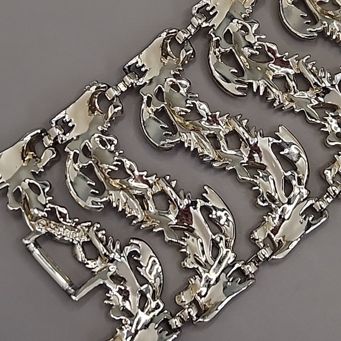 Vintage Charel Wide Bracelet Openwork Leaf Bar Link Gold Tone 7″