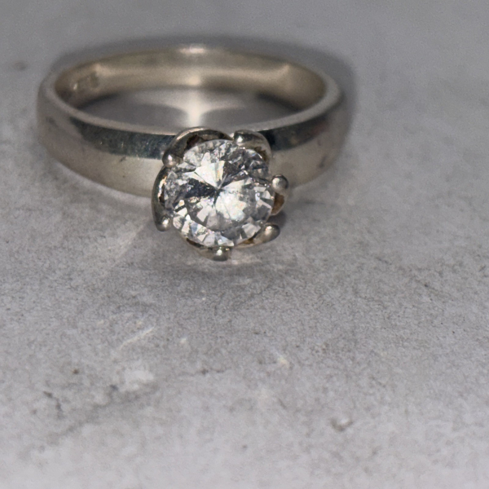 Vintage Sterling Sterling 925 Solitaire Ring size 9 marked CW