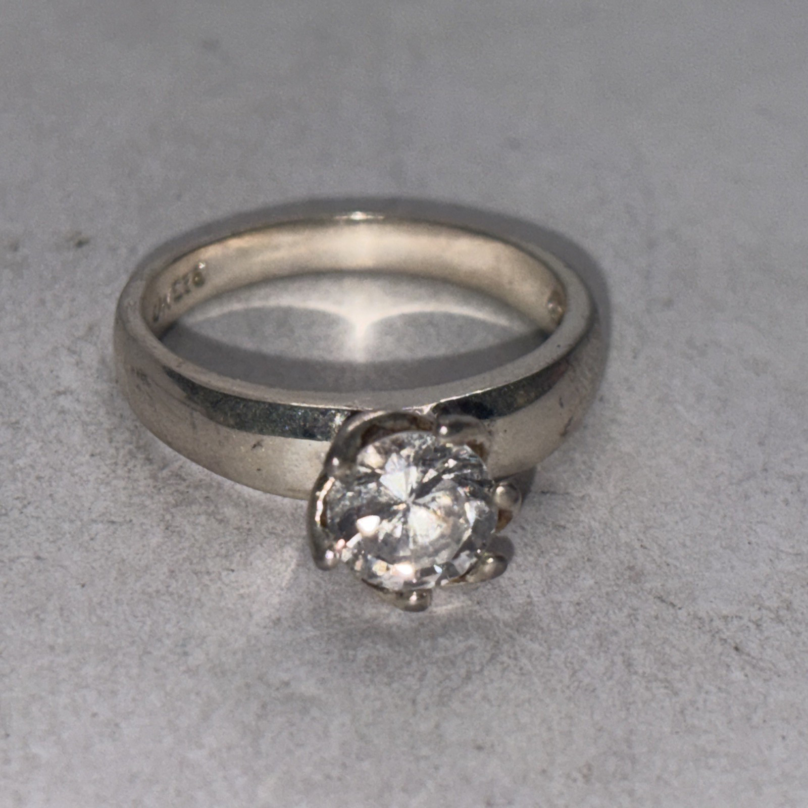 Vintage Sterling Sterling 925 Solitaire Ring size 9 marked CW
