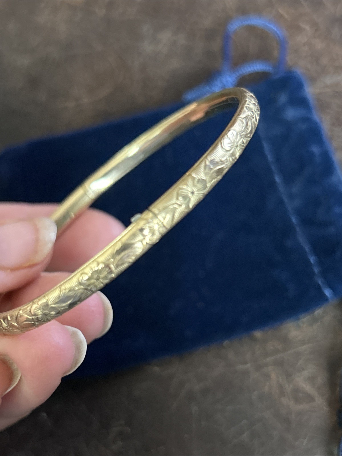 Vintage WINARD 12K Gold Filled Hinged Bangle floral Etched secure with Bar