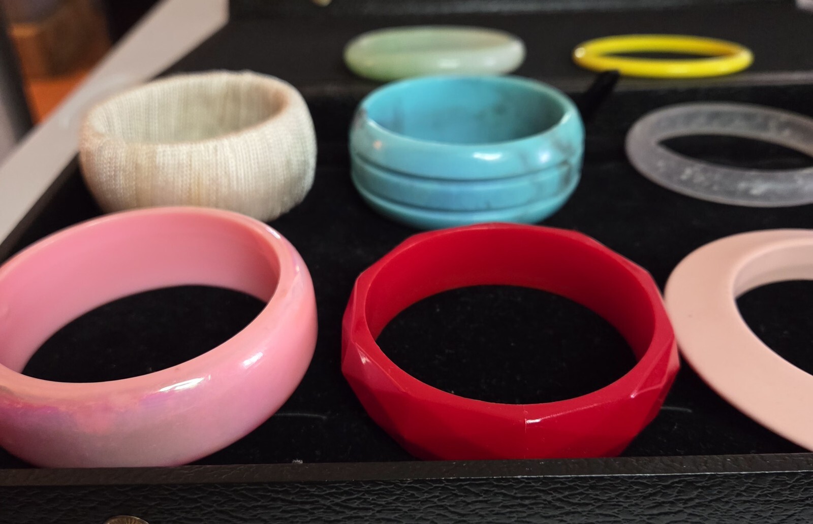 Vintage 70’s, 80’s Bangle Bracelets Plastic, Pooka,Bamboo Shell Lot Of 20