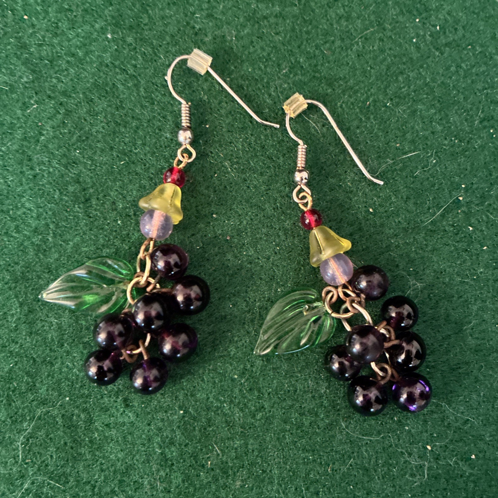 Vintage Hand Crafted Amazing Heart & Grape Cluster Dangle Necklace & Earrings