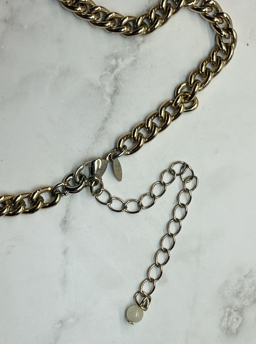LMN Gold Tone 16″-20″ Curb Chain W/ Gold Crystal Lead Pendent Lobster Claw Clasp