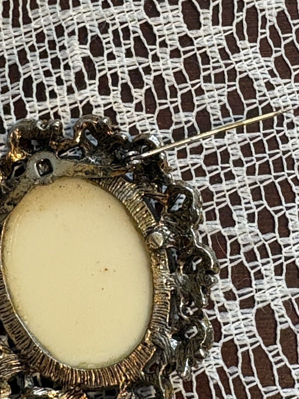Vintage Horses Cameo Brooch Pin Gold Tone Oval Equestrian Portrait
