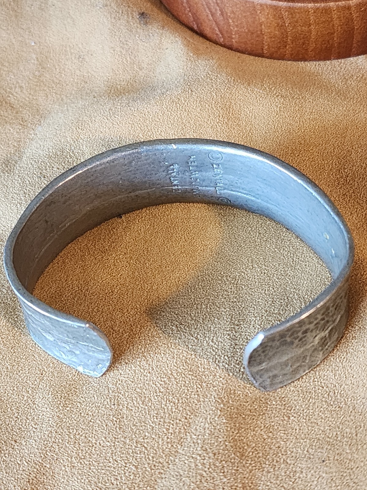 Robert Zentall Hammered Pewter Cuff Bracelet 3/4″ Wide Signed
