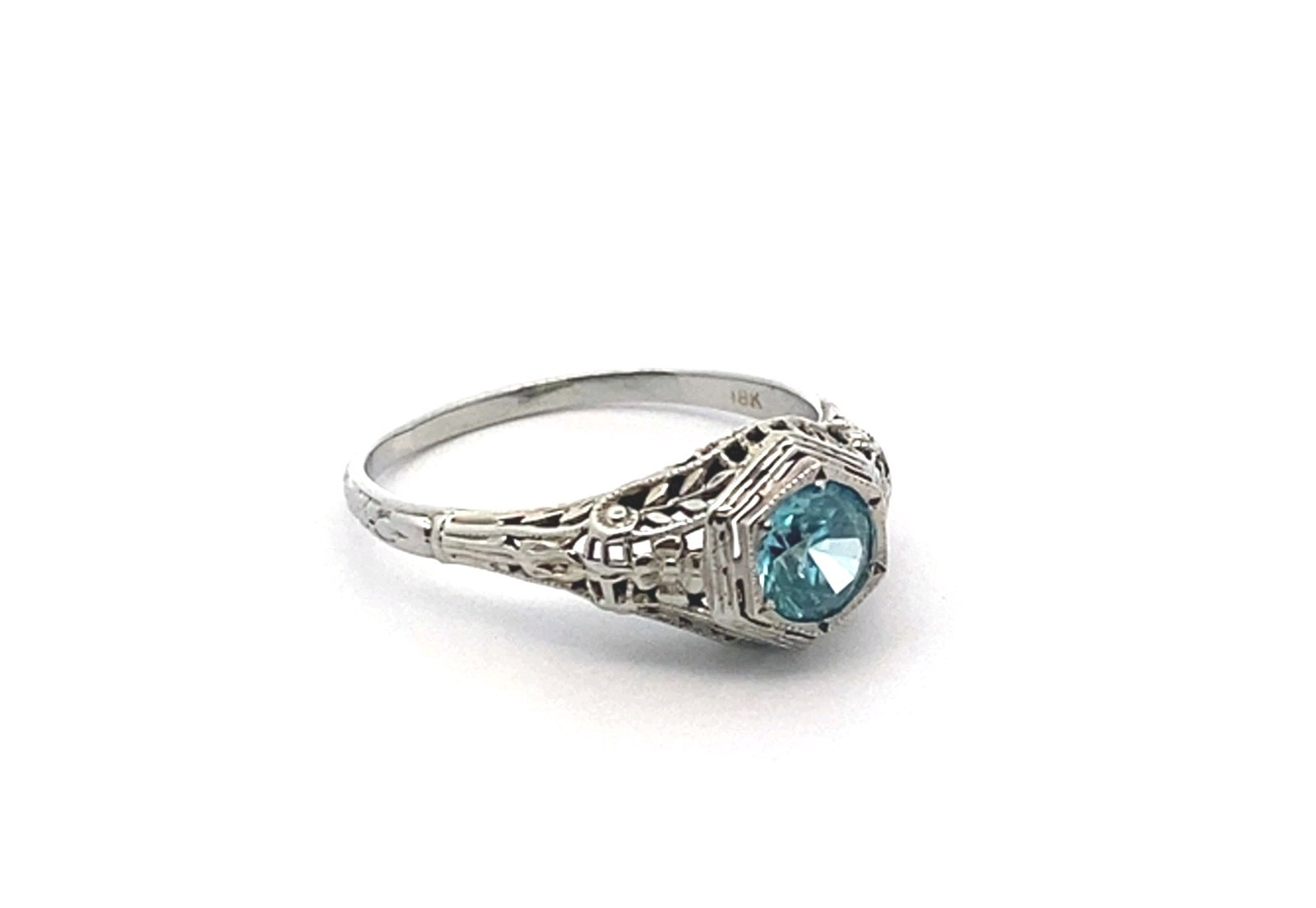 Vintage 18k White Gold Art Deco Blue Topaz Solitaire Filigree Ring Sz-9 2.8g