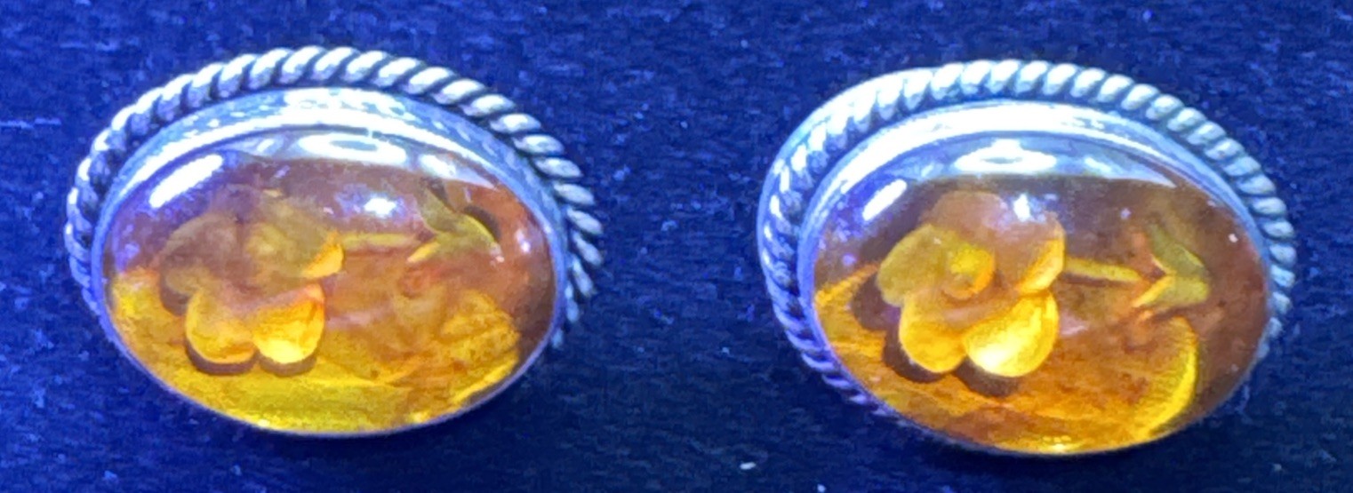 925 Sterling Silver Merav Signed Amber Resin Oval Carved Flower Pierced Earrings