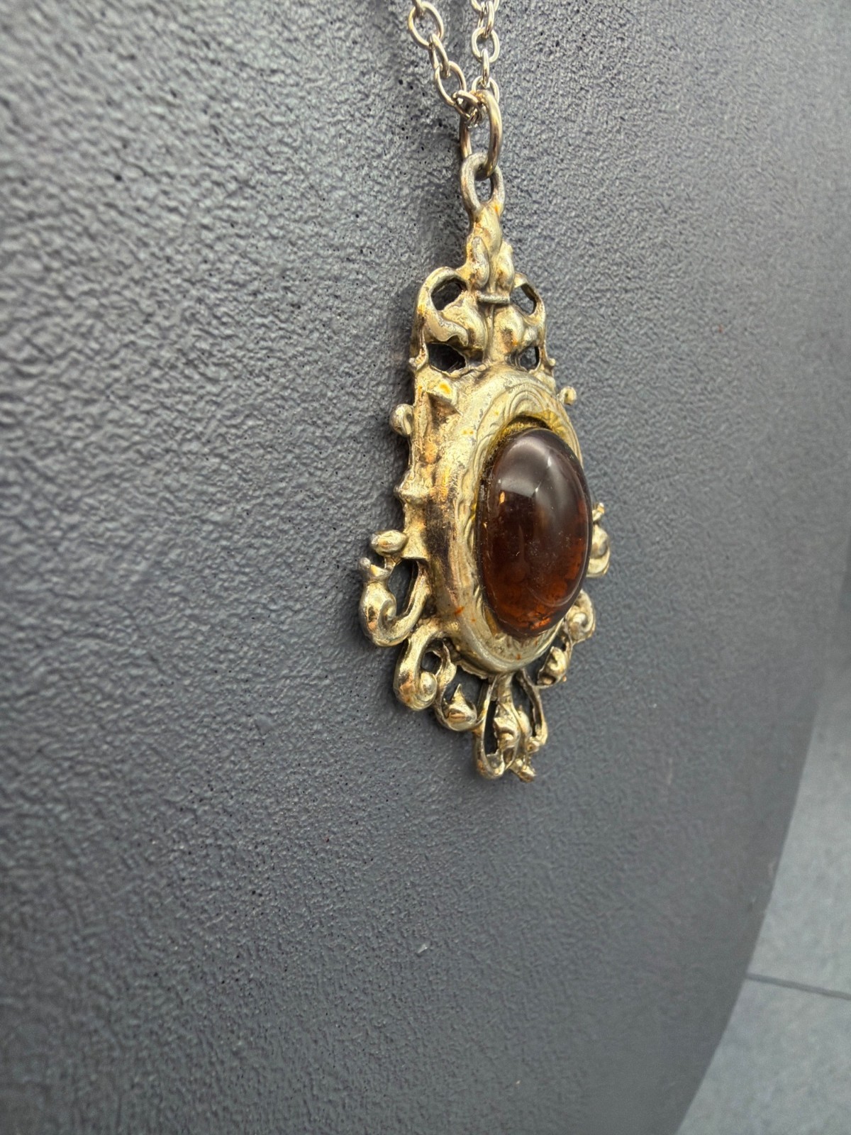 Vintage Ornate Pendant Necklace 24 In As Is Gold Amber Oval Domed Stone Silver