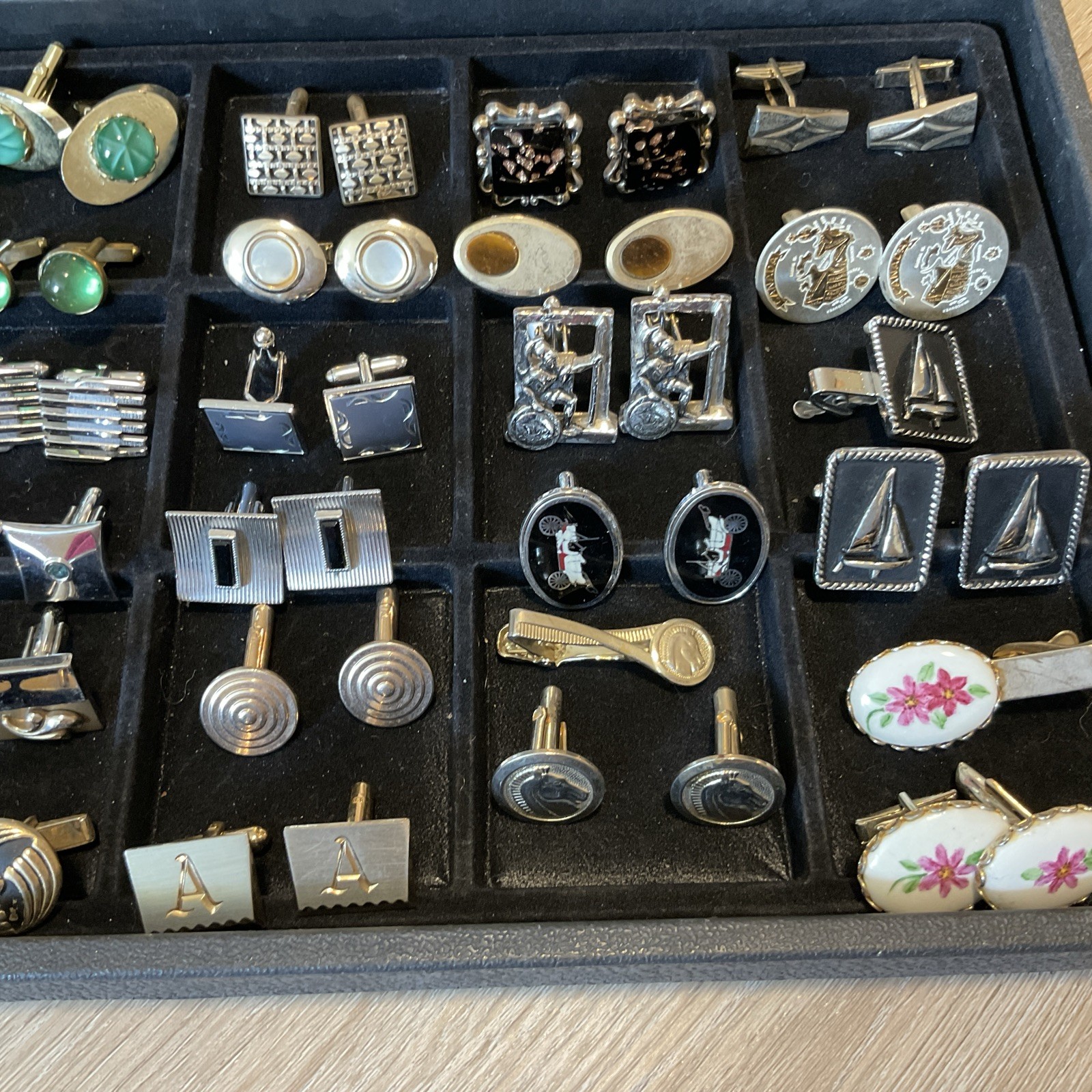 VTG 101 PC MEN’S JEWELRY LOT CUFFLINKS TIE BARS CHAINS TACS & SETS 14 SWANK! +++