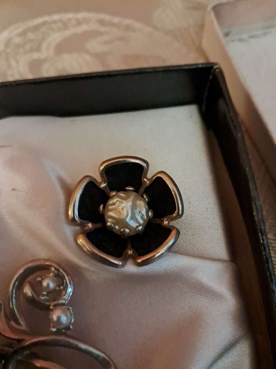 Vintage~ 1960’s Danielle Creations~ Earrings & Brooch~ Enamel & Faux Pearl~ Box