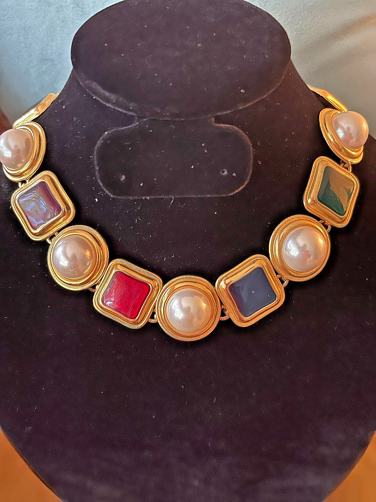 Vintage 1980s Gold Tone Statement Necklace Faux Pearl Jewel Tone Epoxy 18″ Toggl
