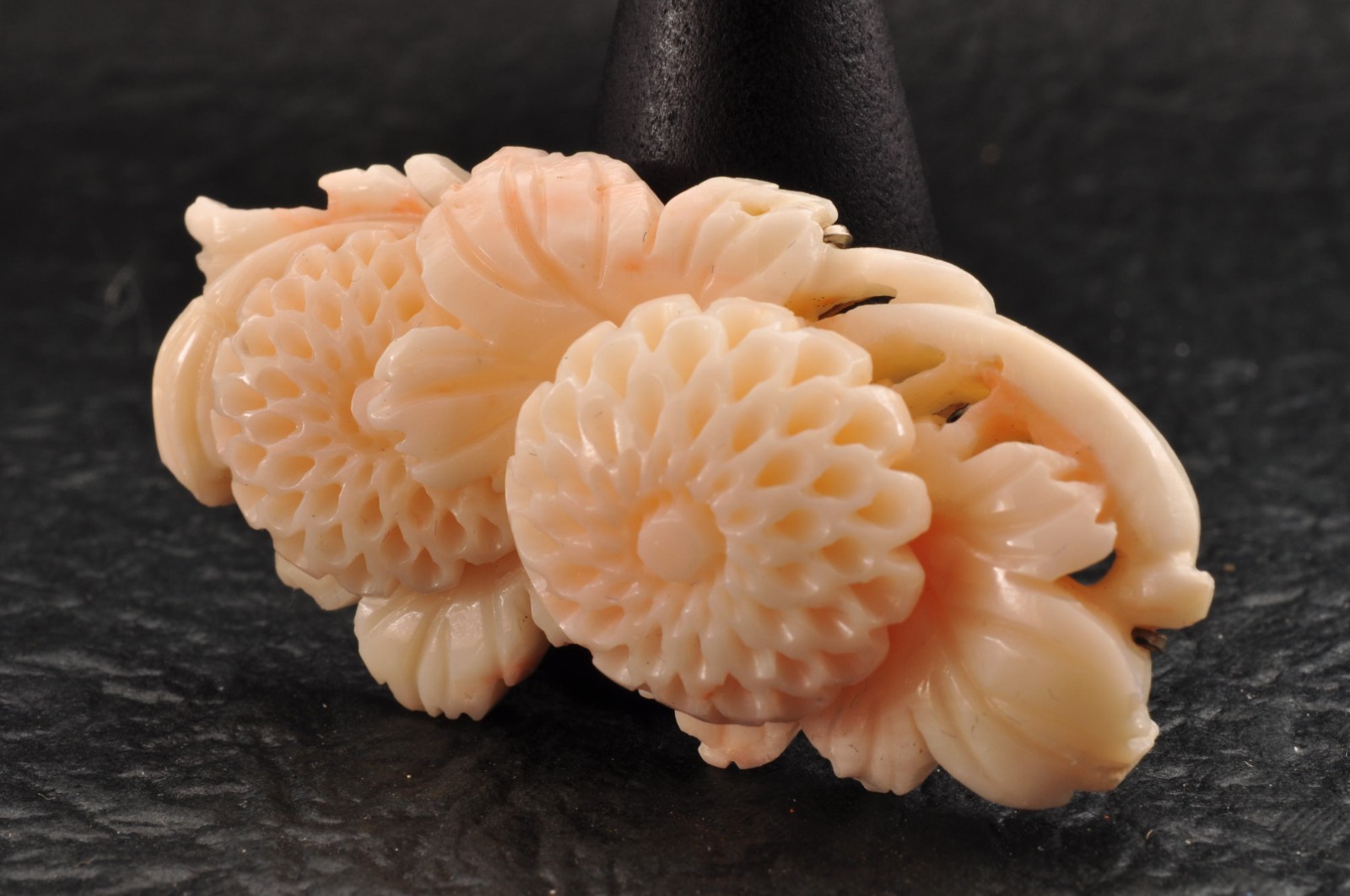 Vintage angel skin coral carved, “Chrysanthemum” and Certificate (total 83.0ct).