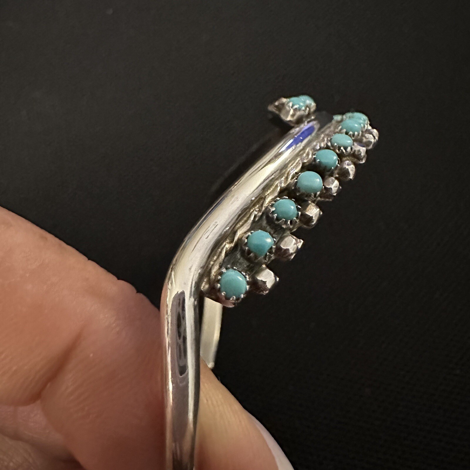 ESTATE STERLING NATIVE TURQUOISE SNAKE EYE ZUNI HENRIETTA QUETAWKI CUFF BRACELET