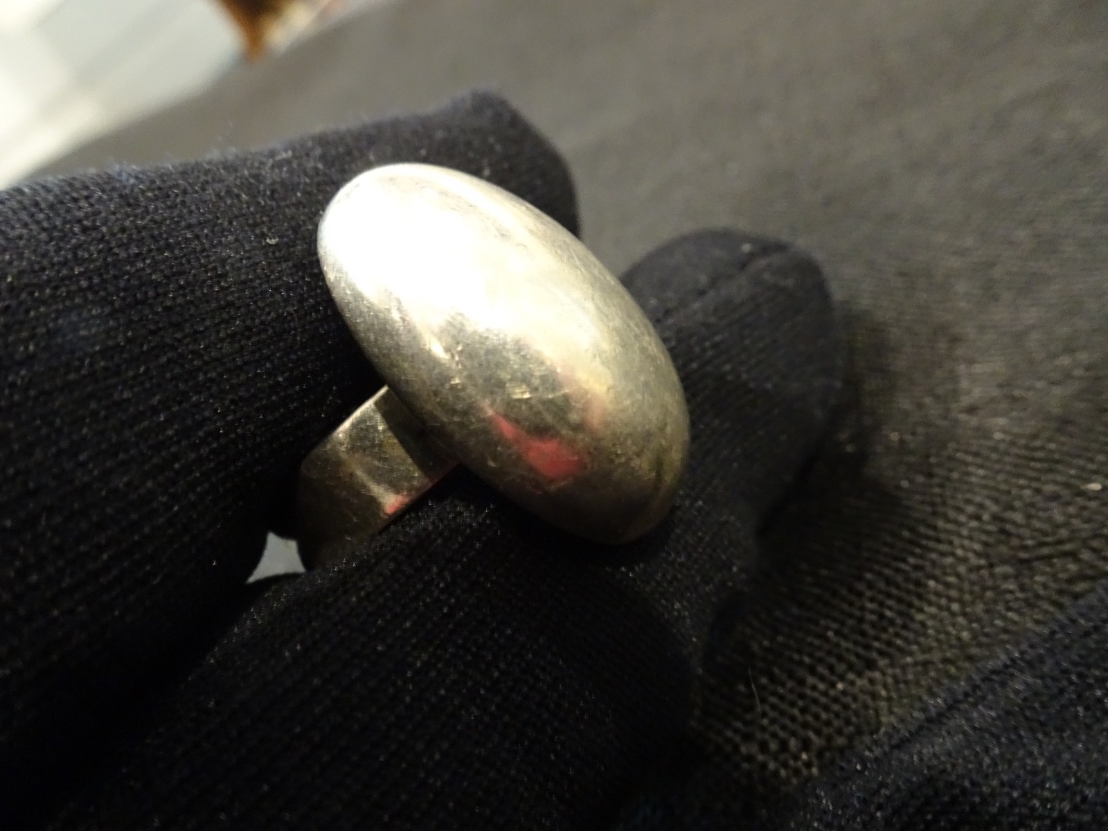 #821-VINTAGE STERLING SILVER MEXICO RING-925-SIZE-8- VERY DIFFERENT