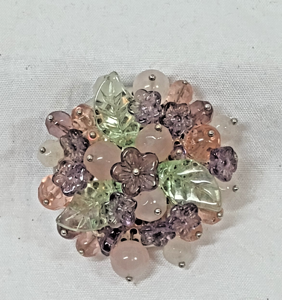 Cluster glass brooch, vintage pastel floral design, filigree base. DS07