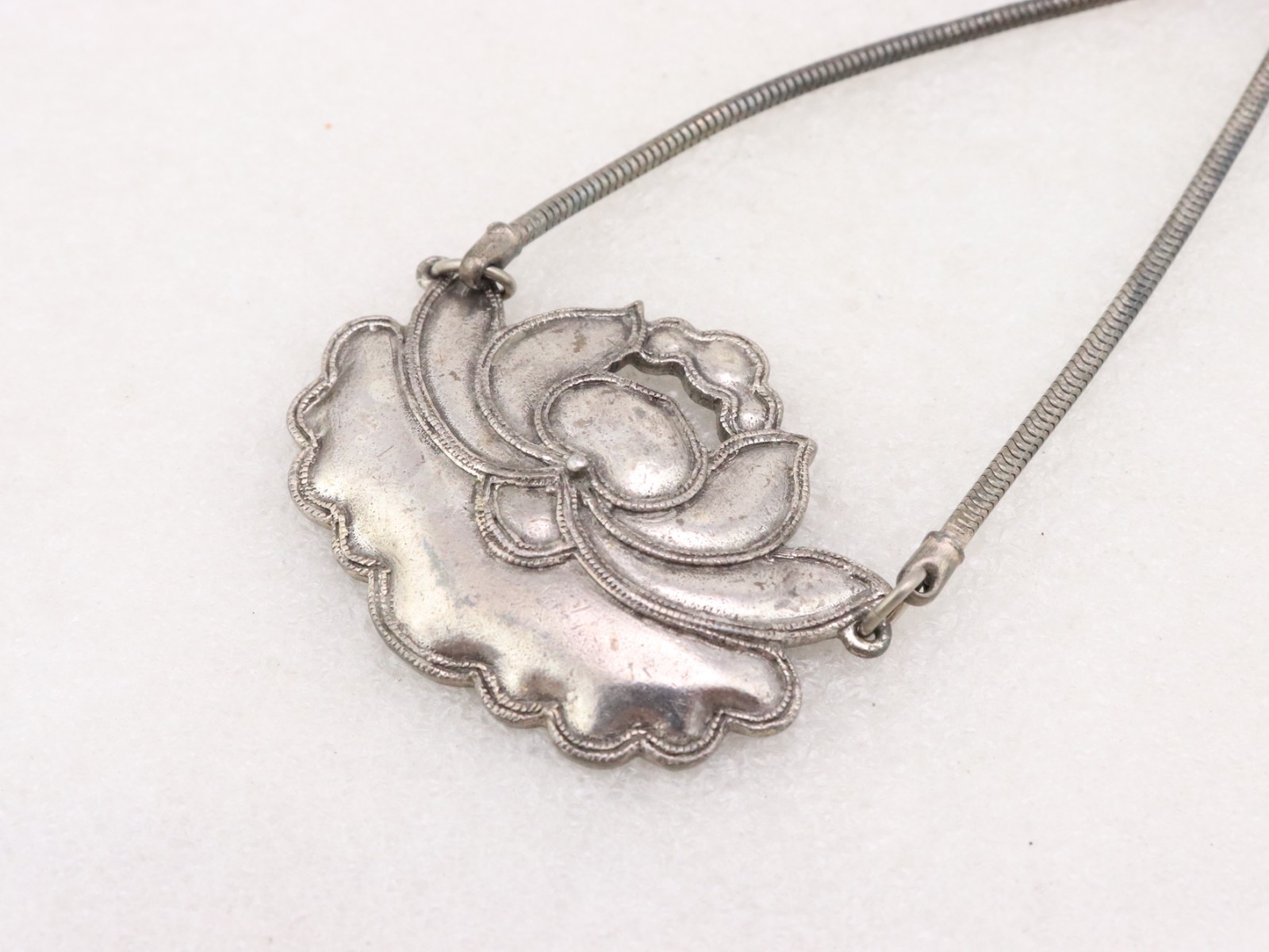20″ Vintage Alva Museum Replicas Lotus Flower Necklace Antique Silver Tone