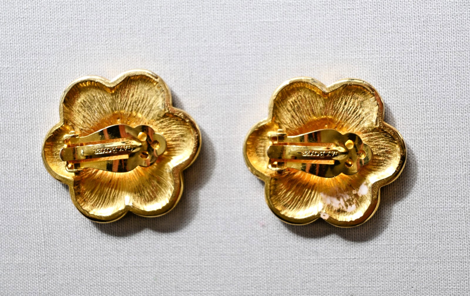 Vintage Gay Boyer White Enamel Flower Gold Tone Floral Clip On Earrings Signed