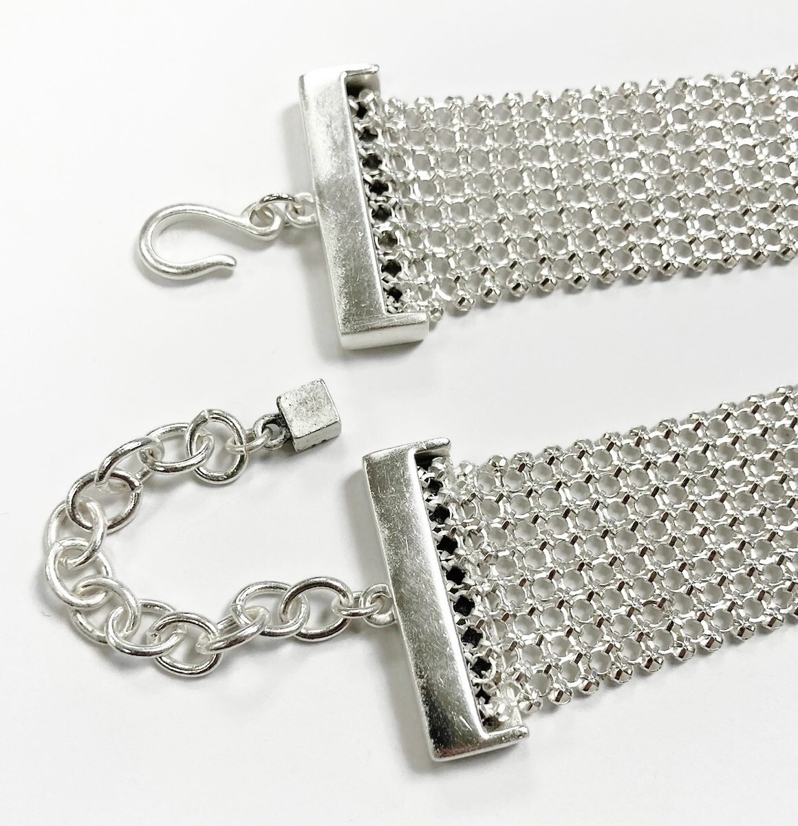 VINTAGE GIVENCHY SILVER MESH BALL CHAIN ADJUSTABLE CHOKER STATEMENT NECKLACE J58