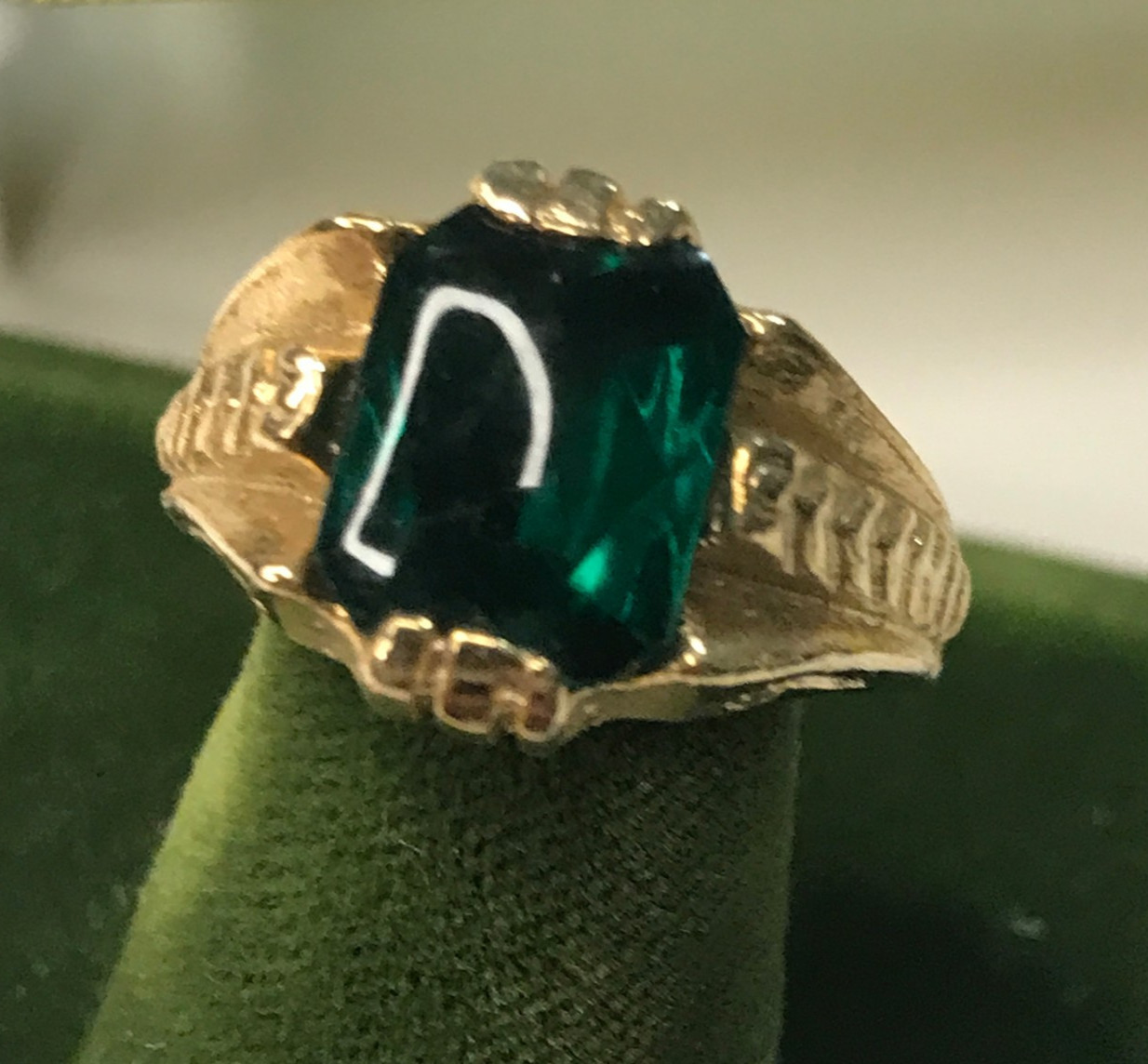 Vintage Simulated Emerald Gold Tone Ring Size 7 May Birth Stone Green