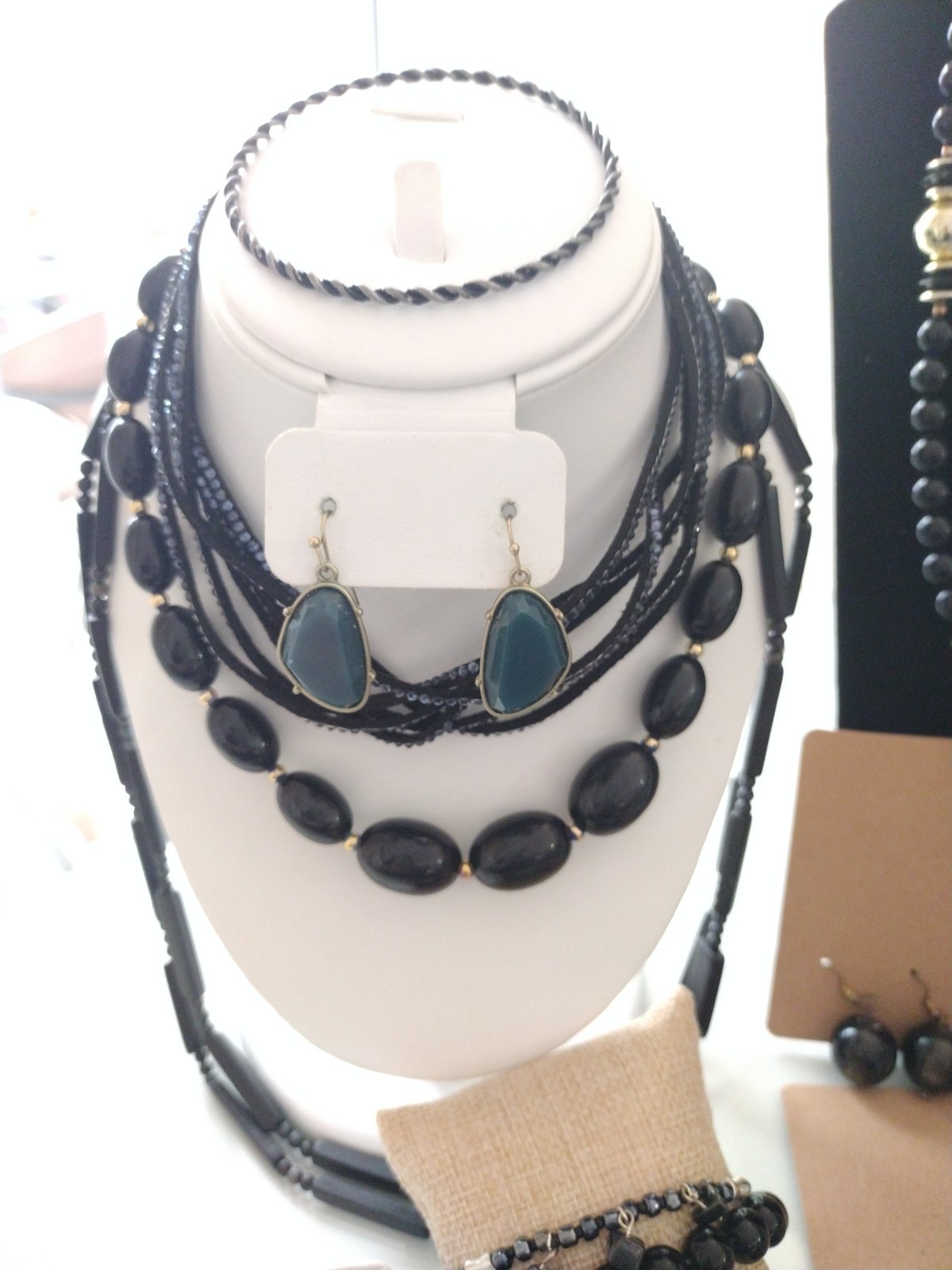 VTG BLACK GOLD BEAD Lot 37 pc All Wearable Some Signed Bracelet Necklace Earring