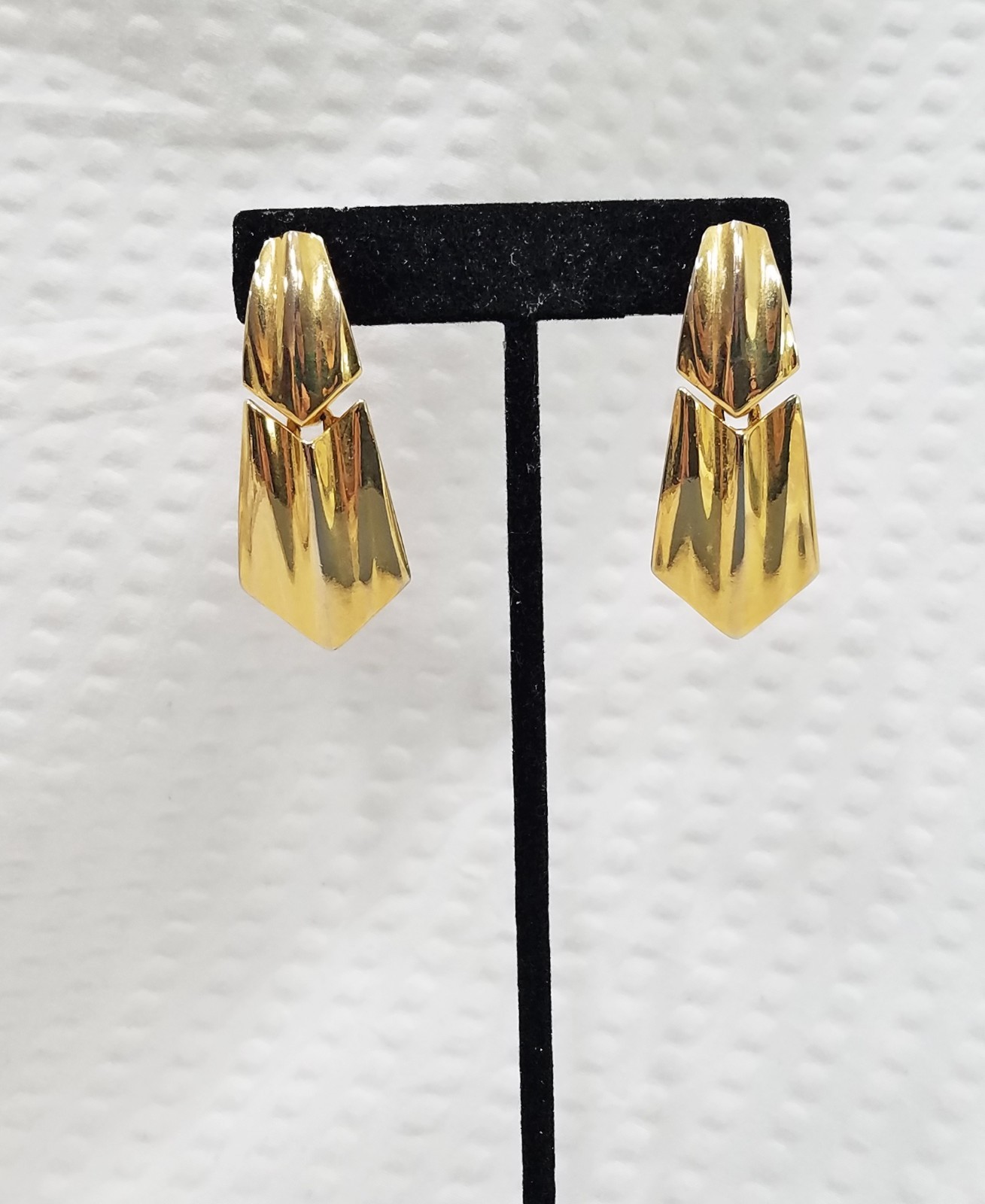 Vintage Polished & Fluted Gold Tone Chevron Dangle Adjustable Clip On Earrings