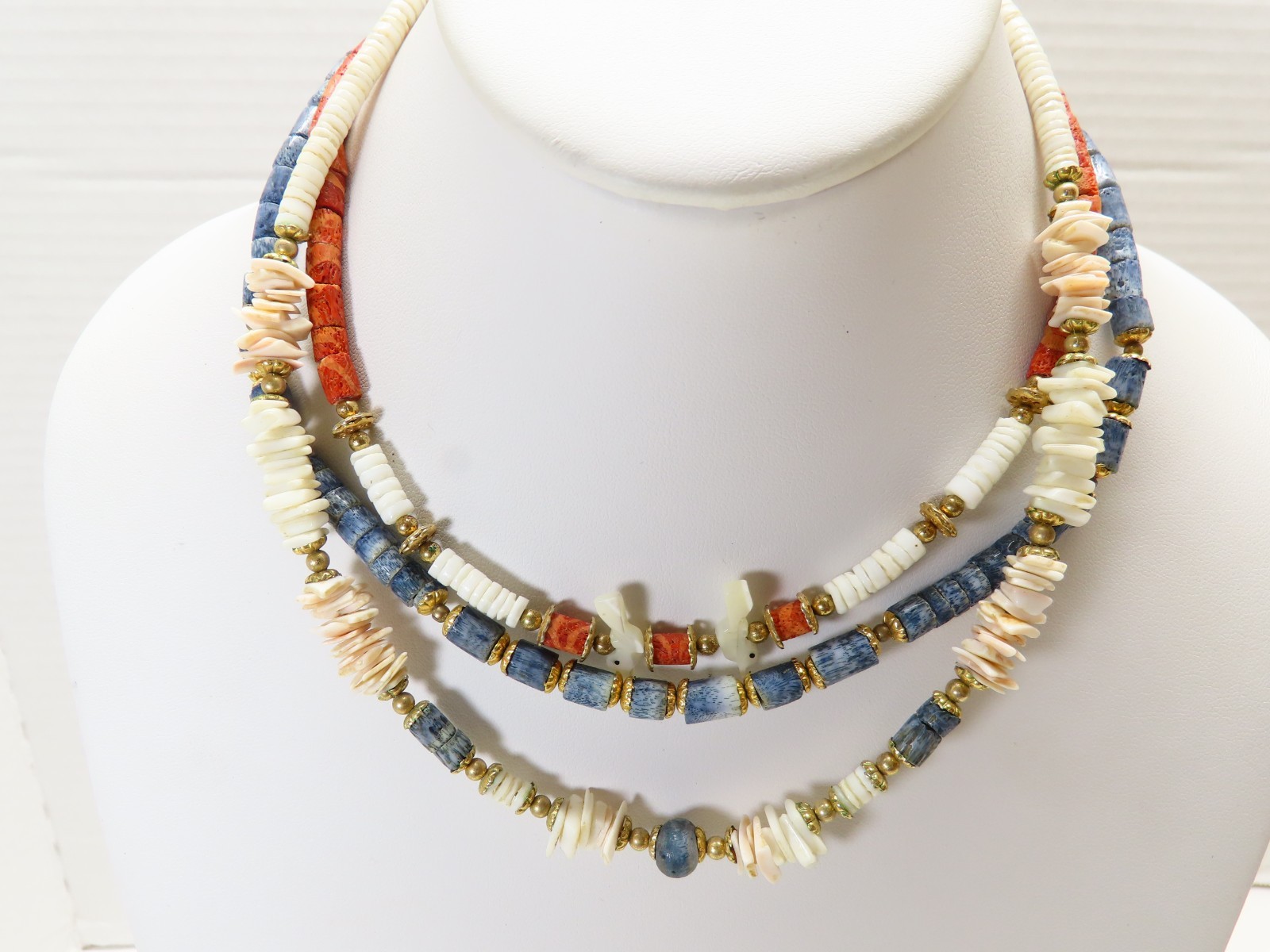 Vintage Puka Shell Beaded Necklace Sponge Coral MOP Lot Gold Tone Accents D5399