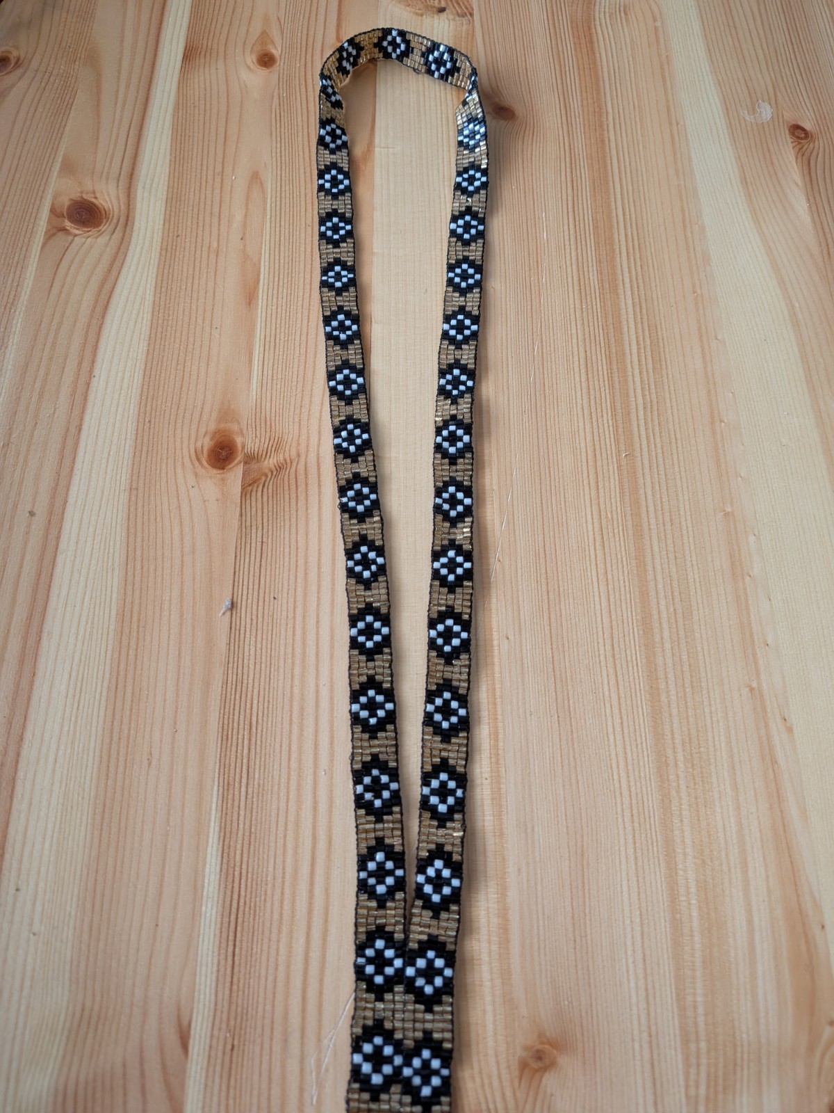 VINTAGE HANDMADE LONG 70’S “Y” DESIGN SEED BEADED W GOLD CHAIN FRINGE NECKLACE