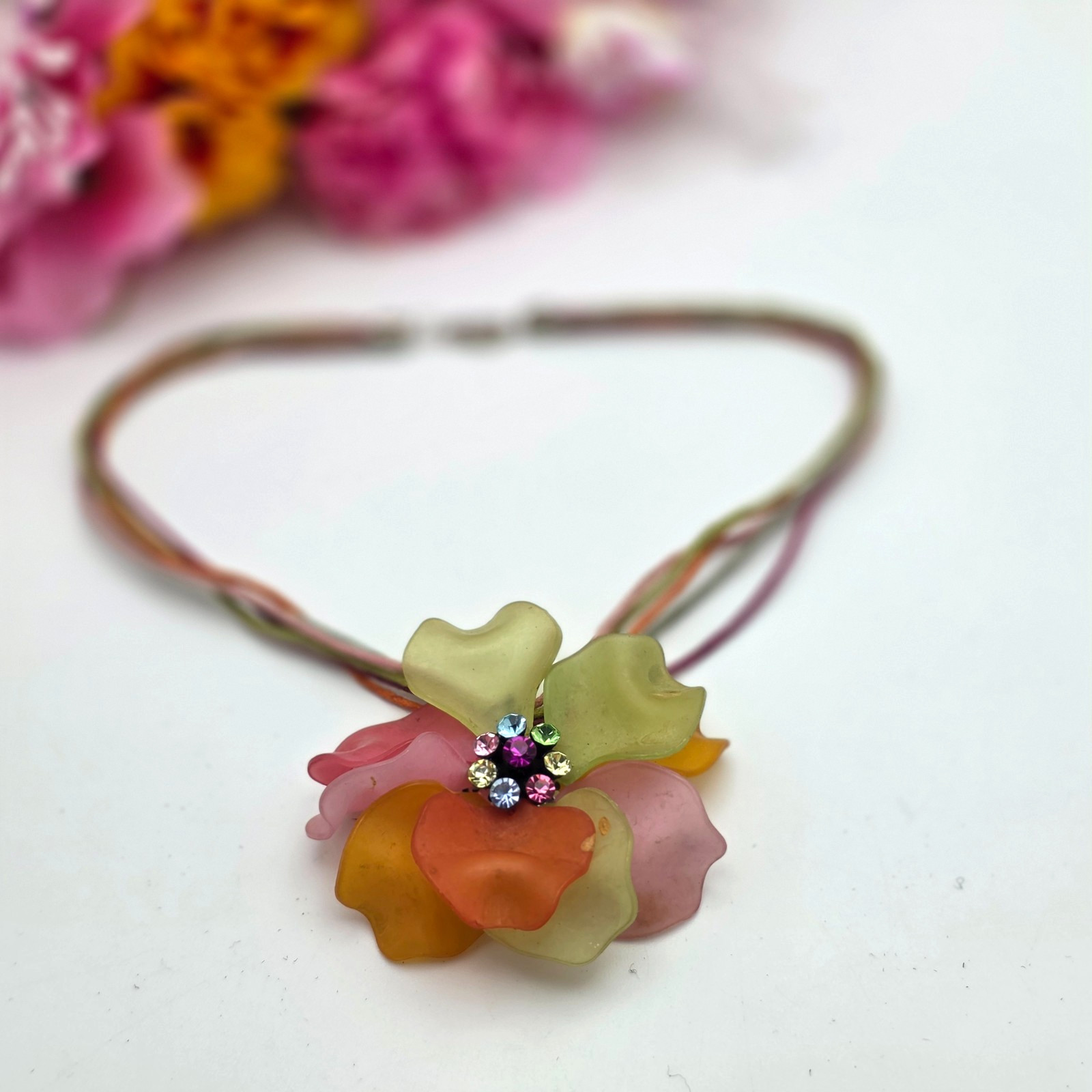 Vintage 1940s Lucite Flower Necklace Rhinestone Center 60mm Pendant Choker 14 in