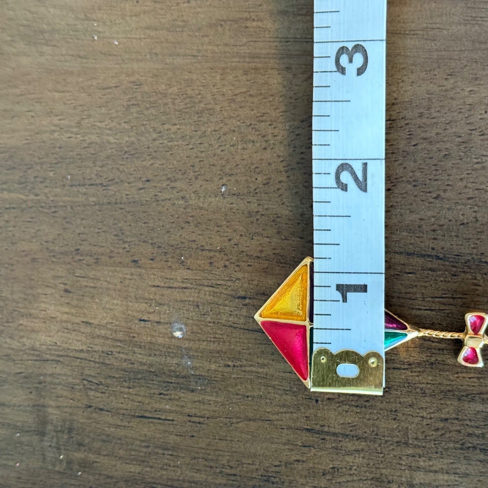 Vintage Red Green Yellow Enamel With Bow Tail Gold Tone Kite Pin Brooch E165 Fun