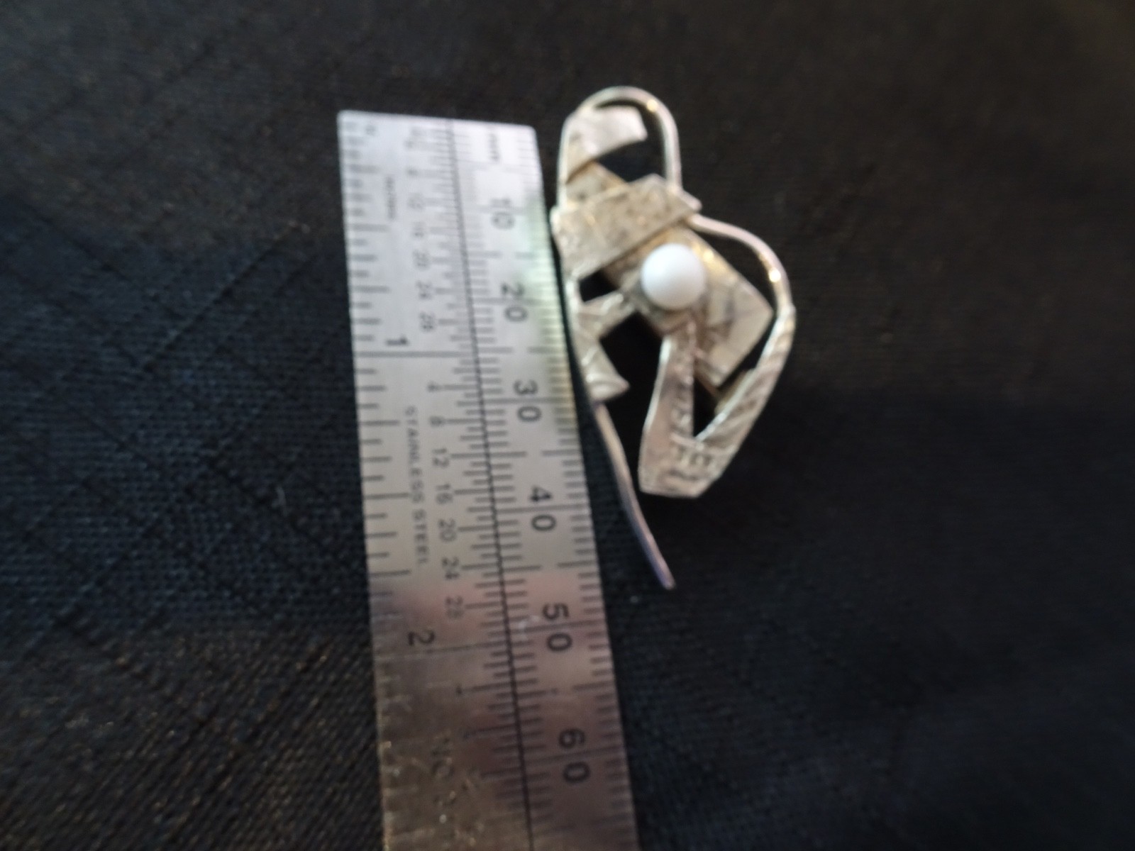 #621-VINTAGE STERLING SILVER VERY DIFFERENT PIN-925-