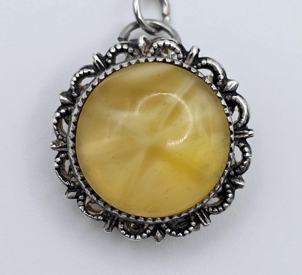 Vintage Art Deco Sterling Silver Yellow Uranium Glass Pendant Necklace Filigree