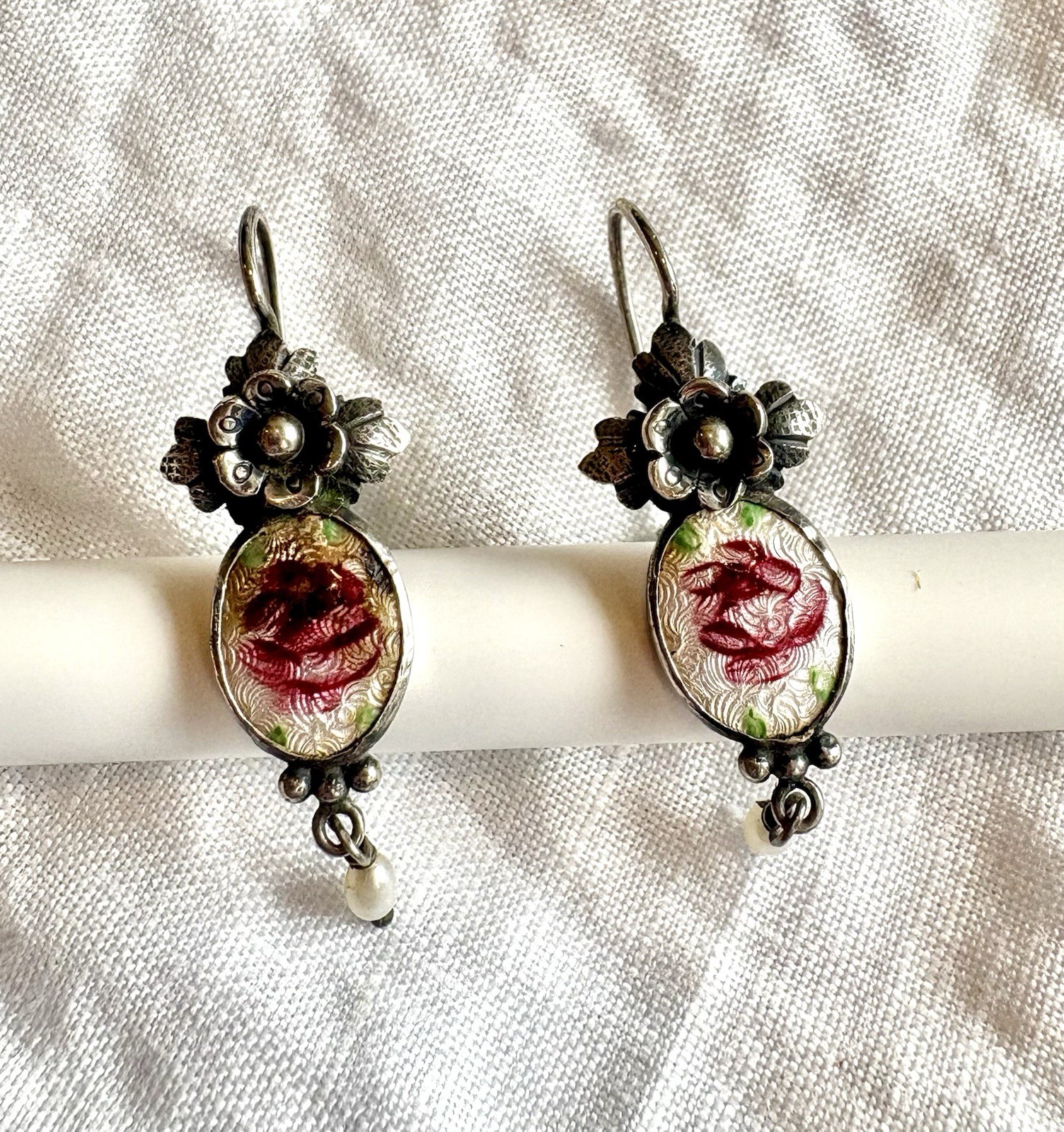 Taxco Vintage 925 Sterling Silver Enamel Flower Design Dangle Earrings – 1 Inch
