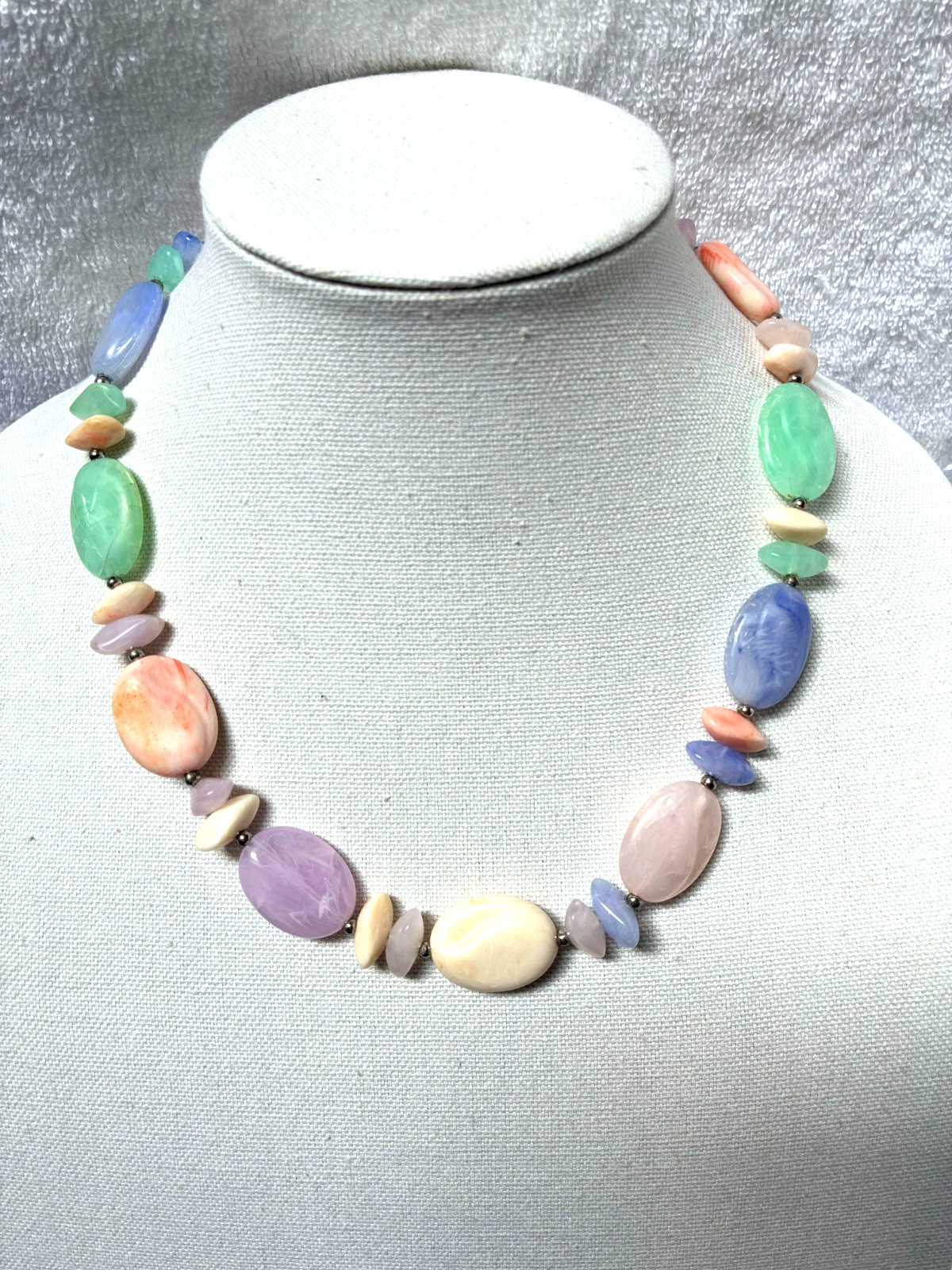 VTG Necklace 1950s Lucite Multi Color Pastel Beads Silver 21″ Stone Shape