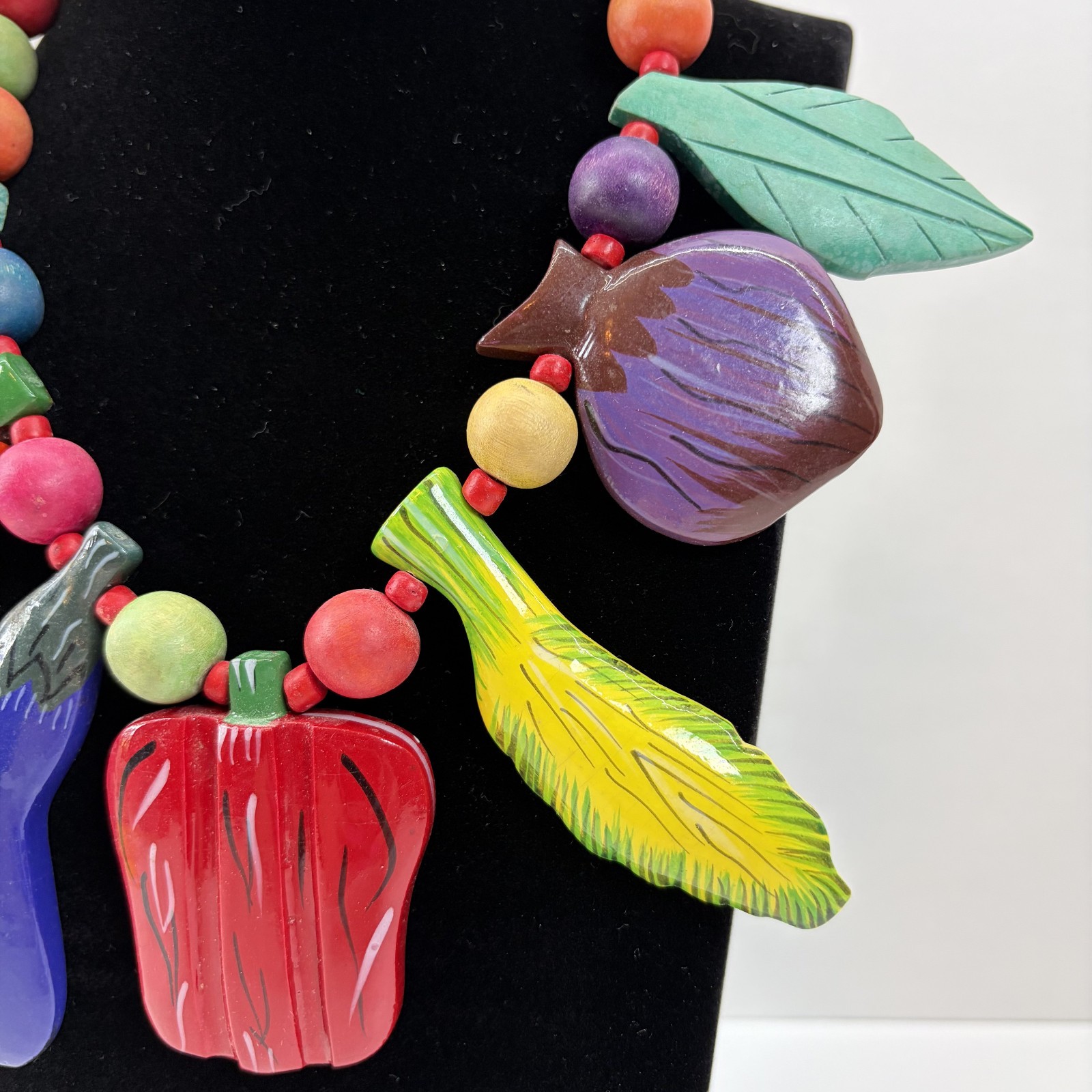 VTG 1980s Wood Vegetable Necklace Garden Farm Boho Folk Art Whimsy Cottagecore