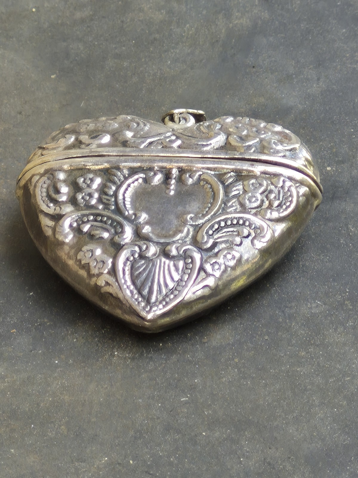 Antique Victorian Sterling Ornate Puffy Heart Pill Perfume Women’s Pendant Locke