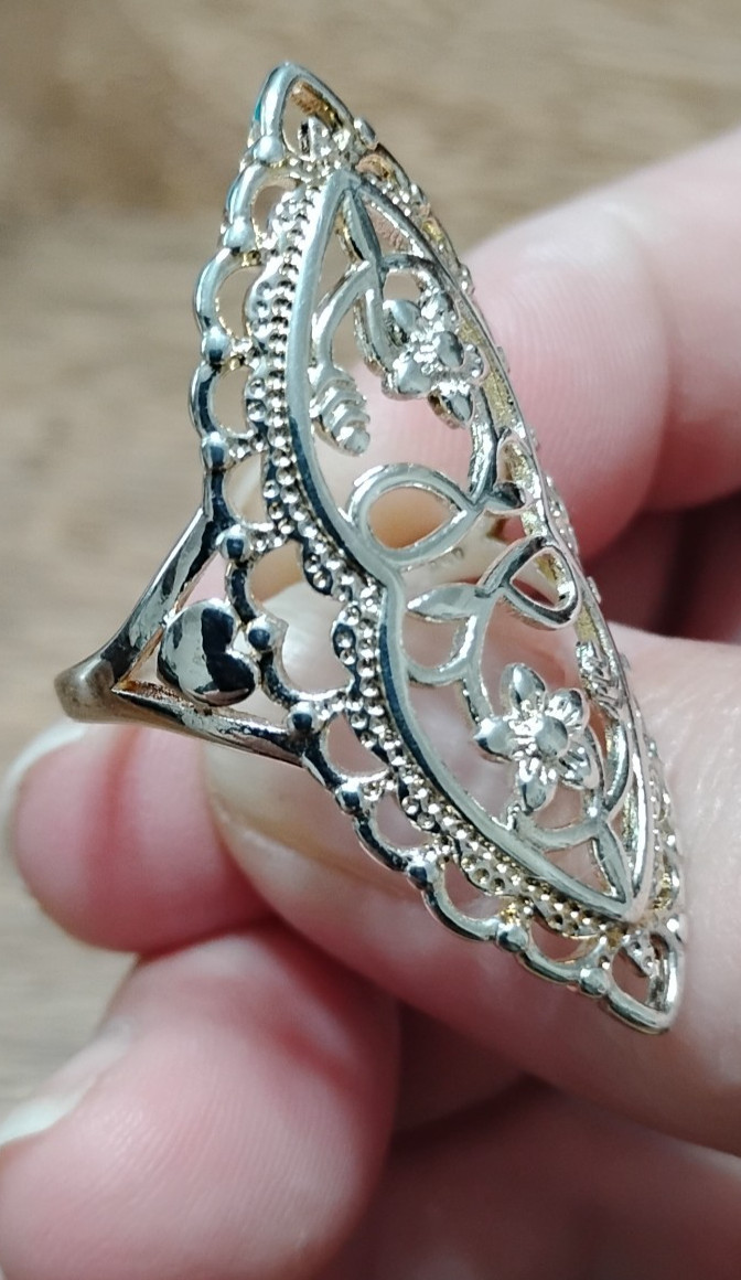 Vintage 1980’s 925 Sterling Silver Flower and Hearts Scrollwork Elongated Ring