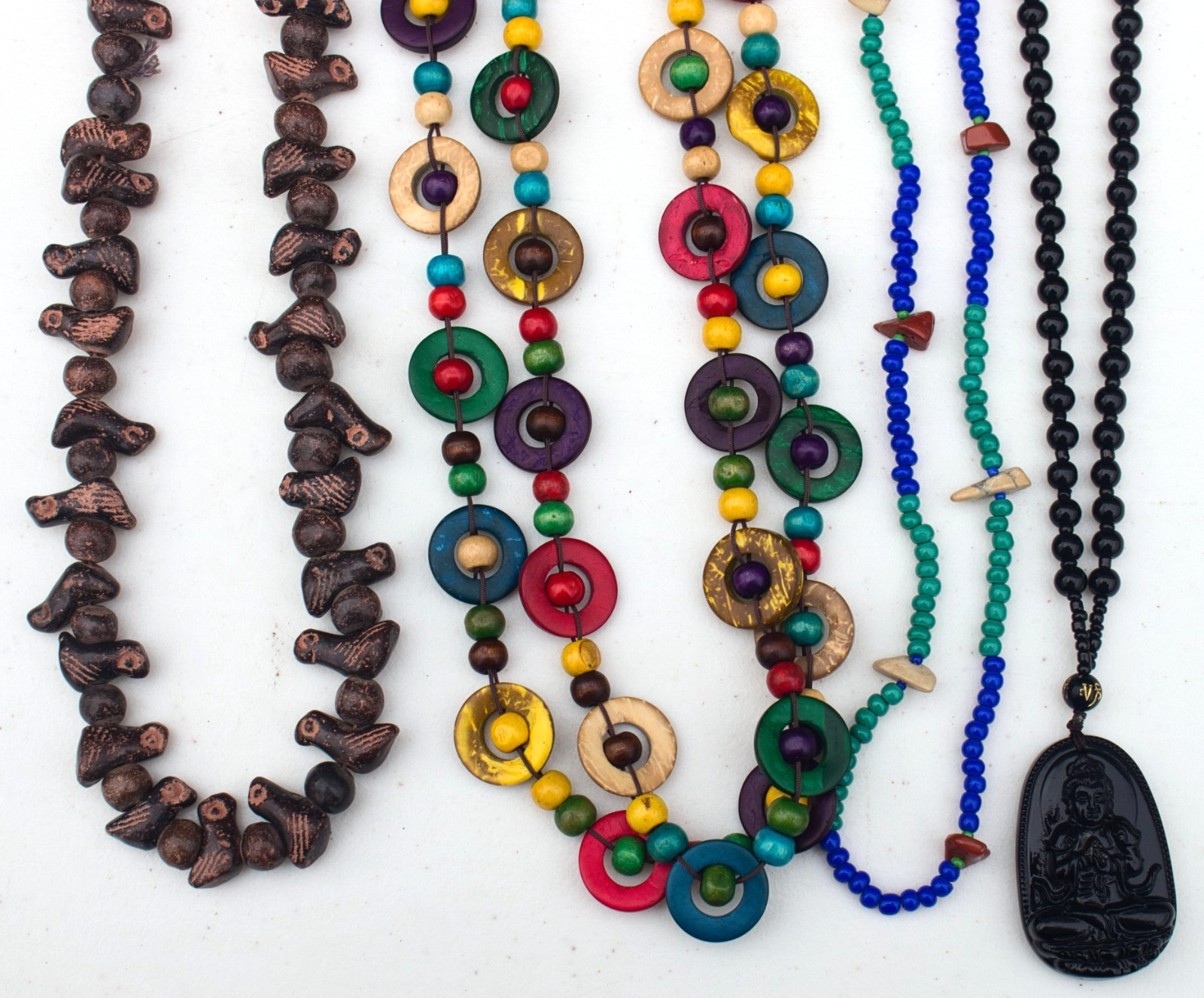 Vintage to Now Lot of 4 Mixed Materials necklaces – Wood, Glass, Ceramic