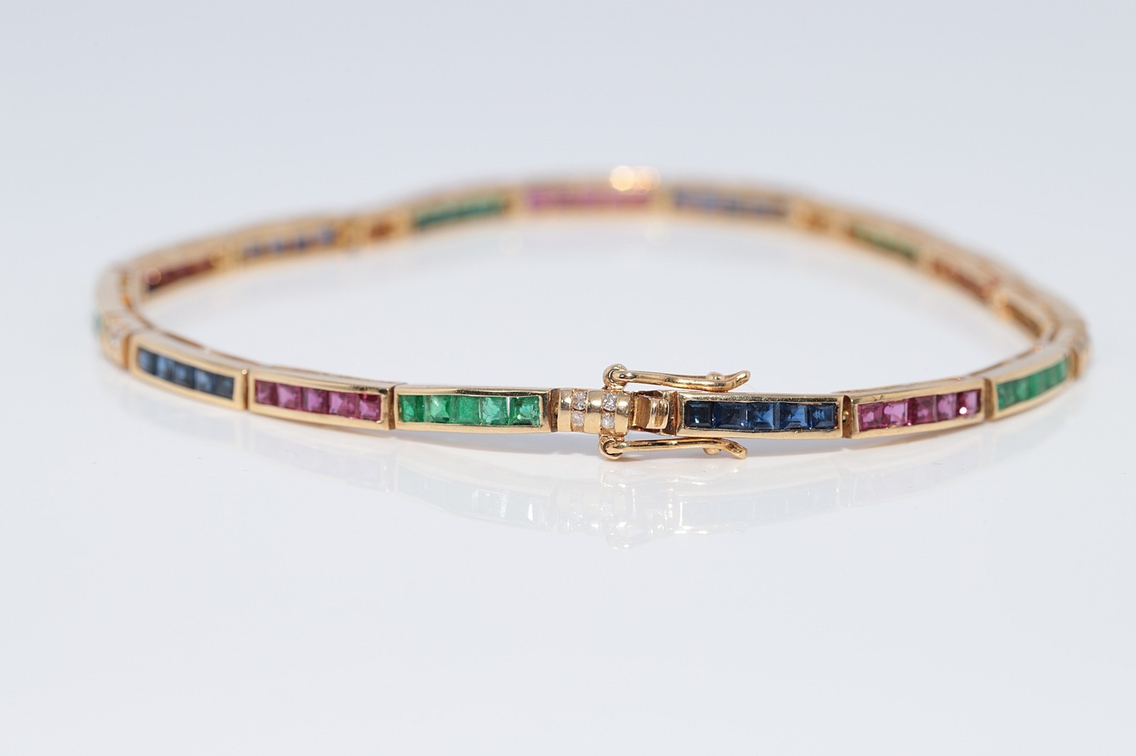 Vintage Circa 1980s 18k Gold Natural Diamond And Emerald Ruby Sapphire Bracelet