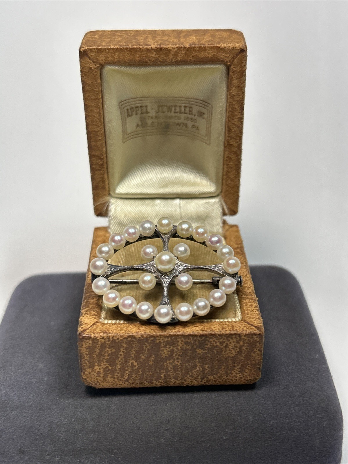 Vintage Mikimoto Sterling Silver Japanese Akoya Pearl Oval Wreath Cross Brooch
