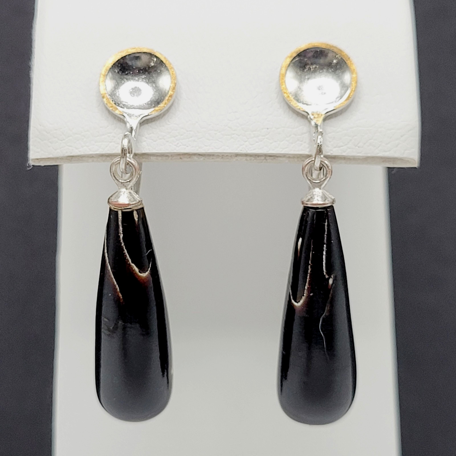 Hawaiian Natural Black Coral Teardrop Torpedo Mixed Tone Vtg Screw Back Earrings
