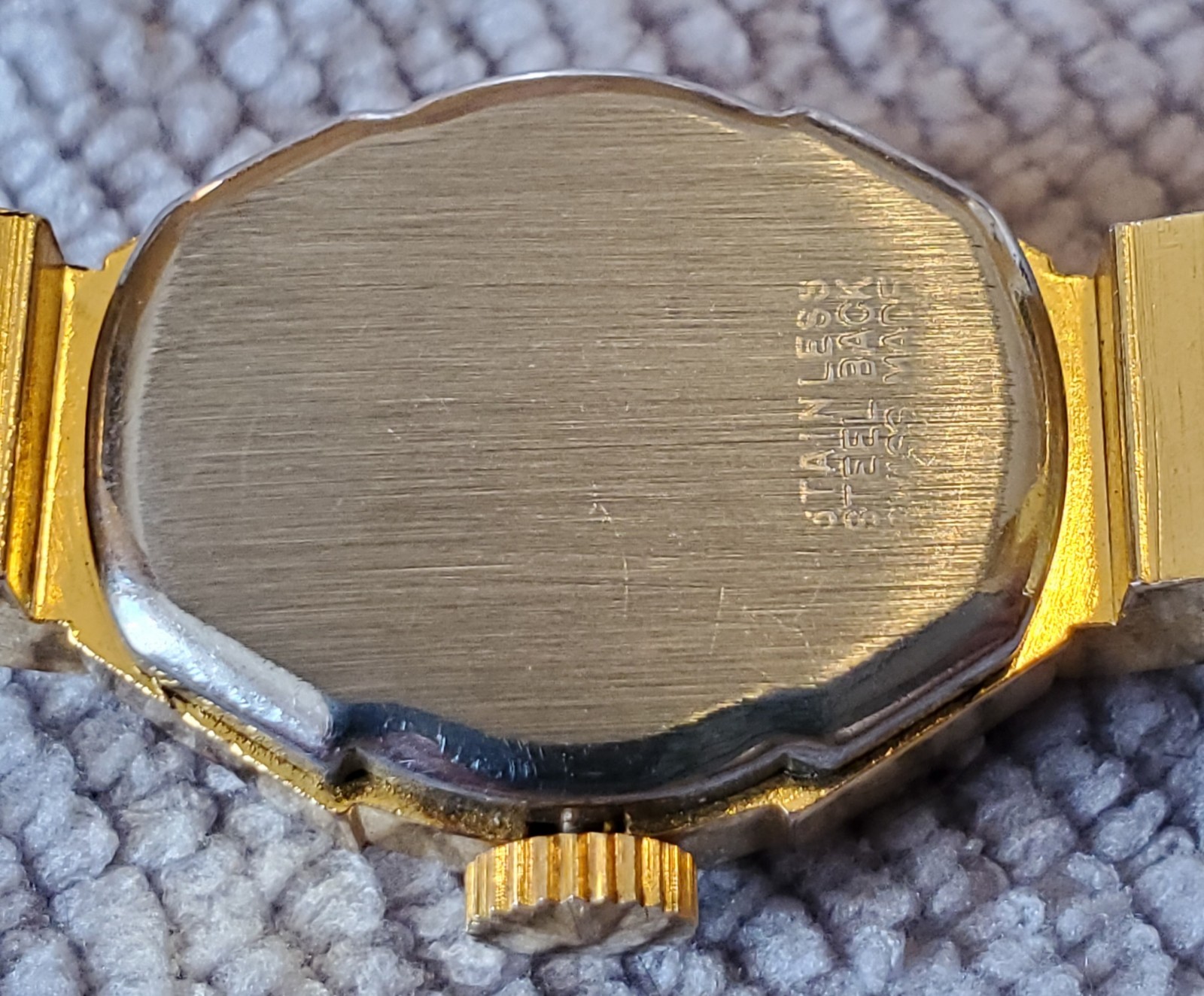Vintage Buler Manual Gold Plate Enamel Rose Bracelet W/Face Cover Needs Repairs