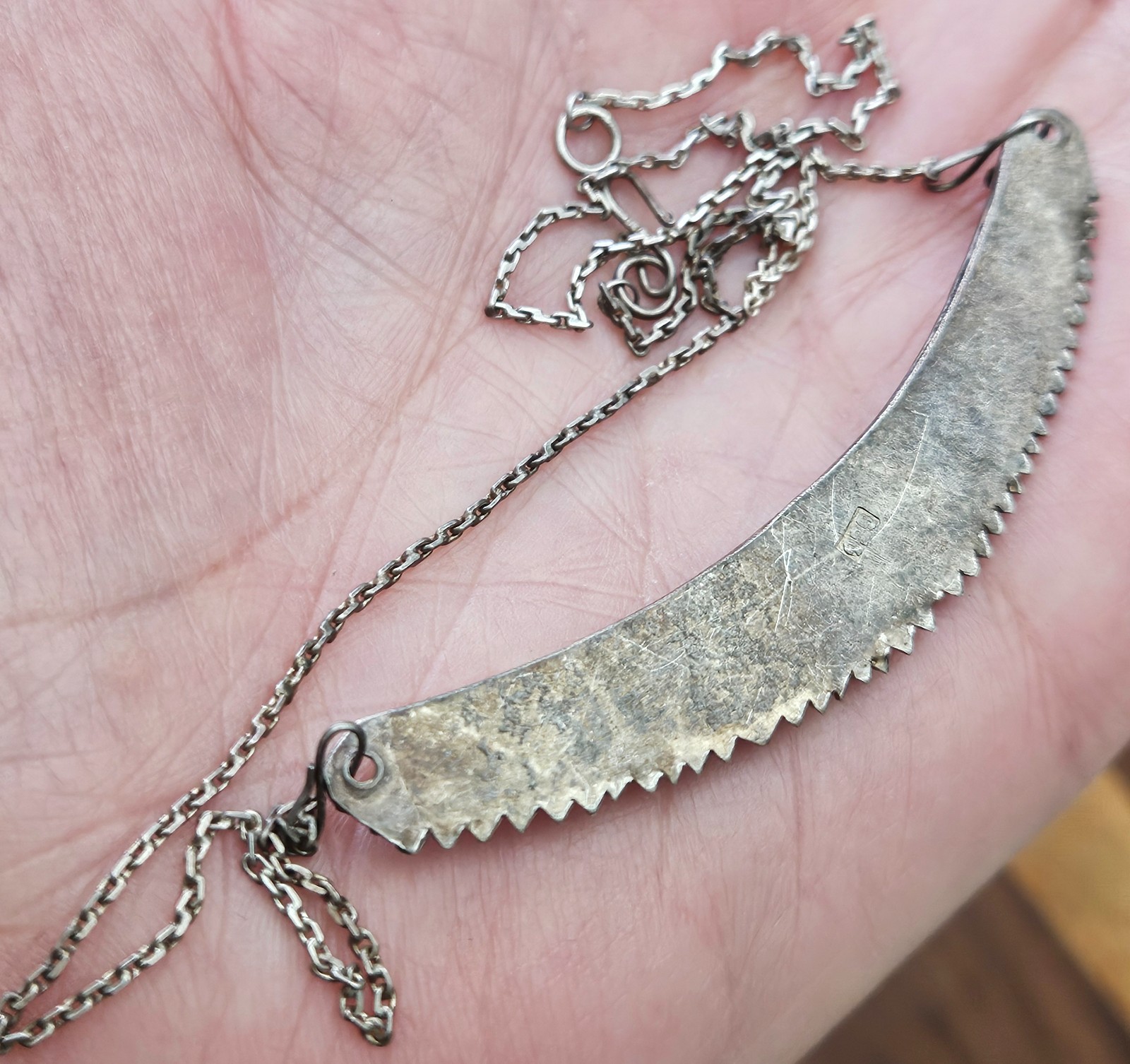Vintage 925 Sterling Silver Amethyst Embellishments Crescent Necklace 16.5 in