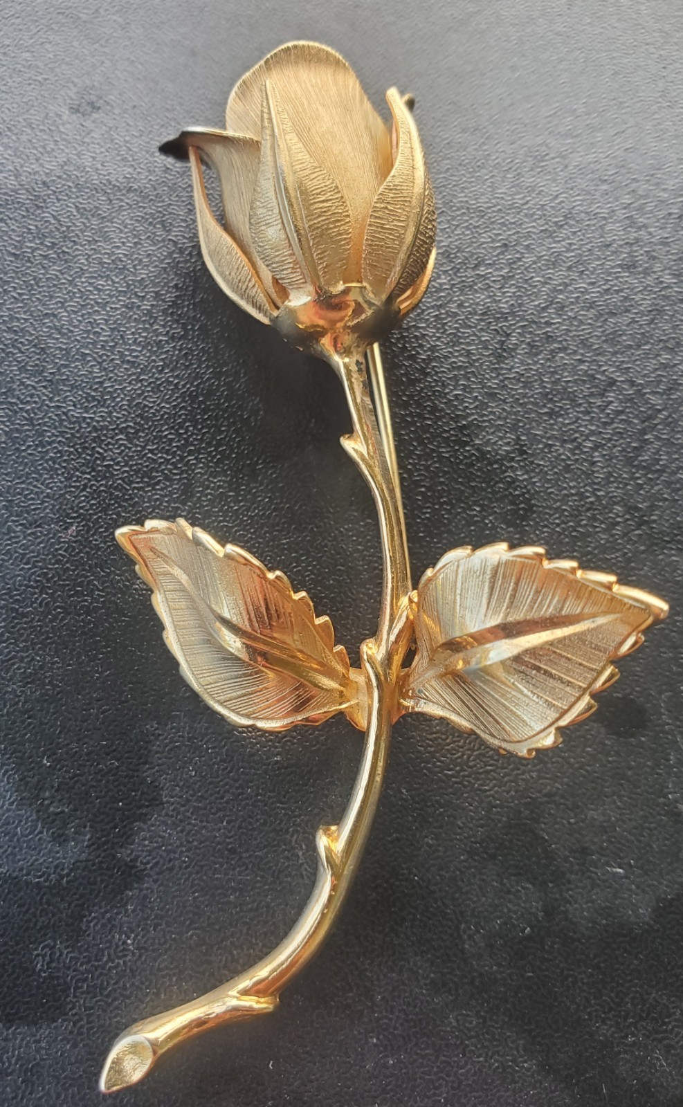 Vintage Giovanni Rose Brooch Gold Tone Symbol of Love Pin 1960s Floral Signed